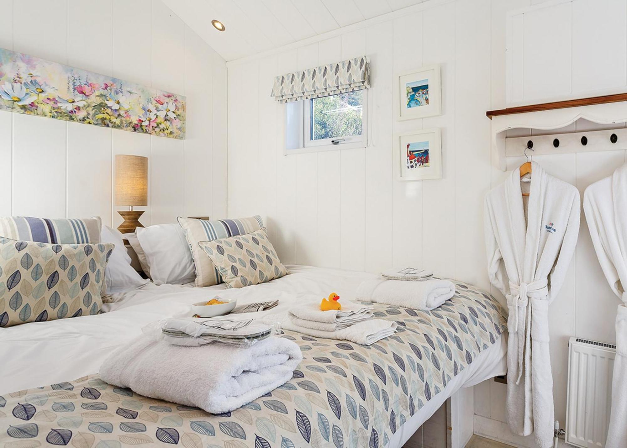 אילפרקומב Beach Cove Coastal Retreat חדר תמונה